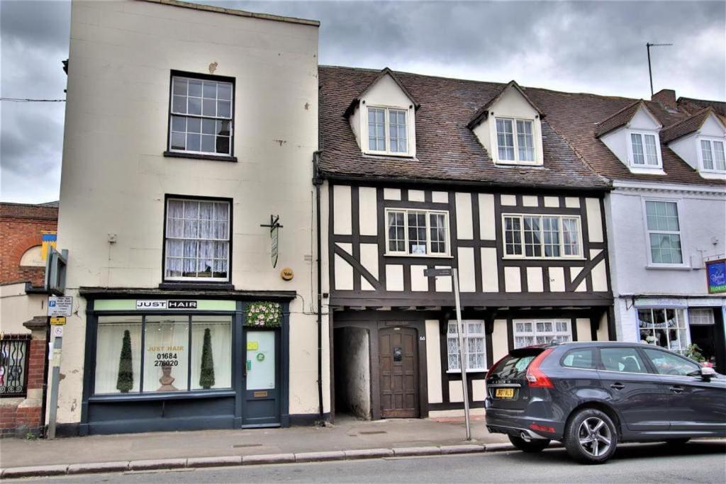 Tudor Cottage - Hidden Treasure تِوْكيسبوري المظهر الخارجي الصورة